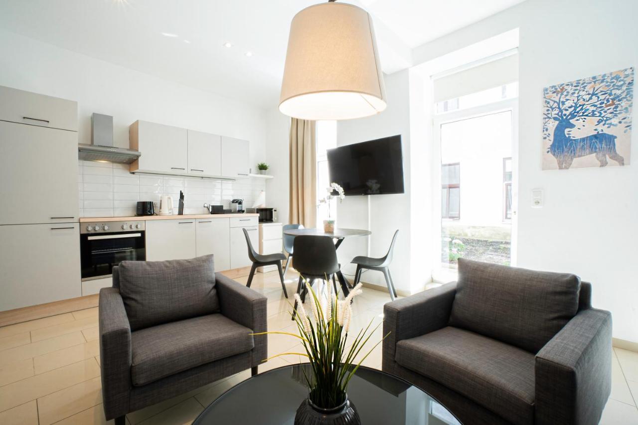 Chic Newly-renovated Steps From Subway In Vienna's Hernals District * Wenen